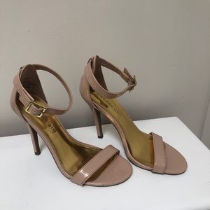 Madden girl blush/ Nude heels